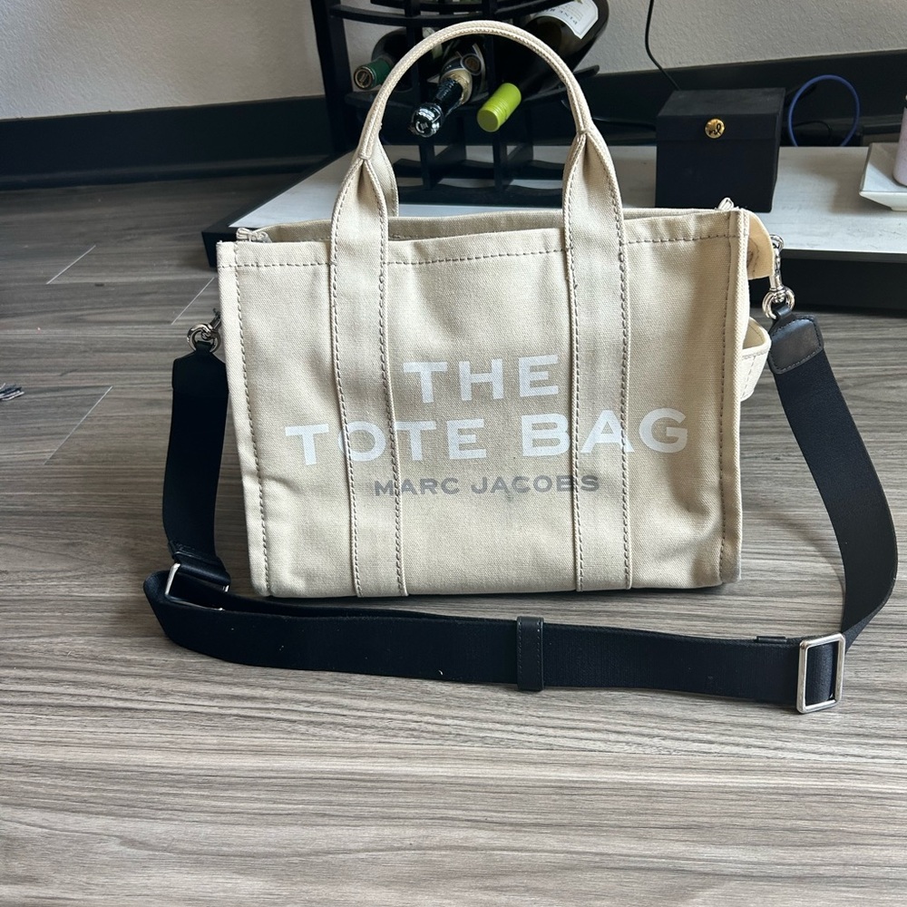 Marc Jacobs Beige Tote Bag